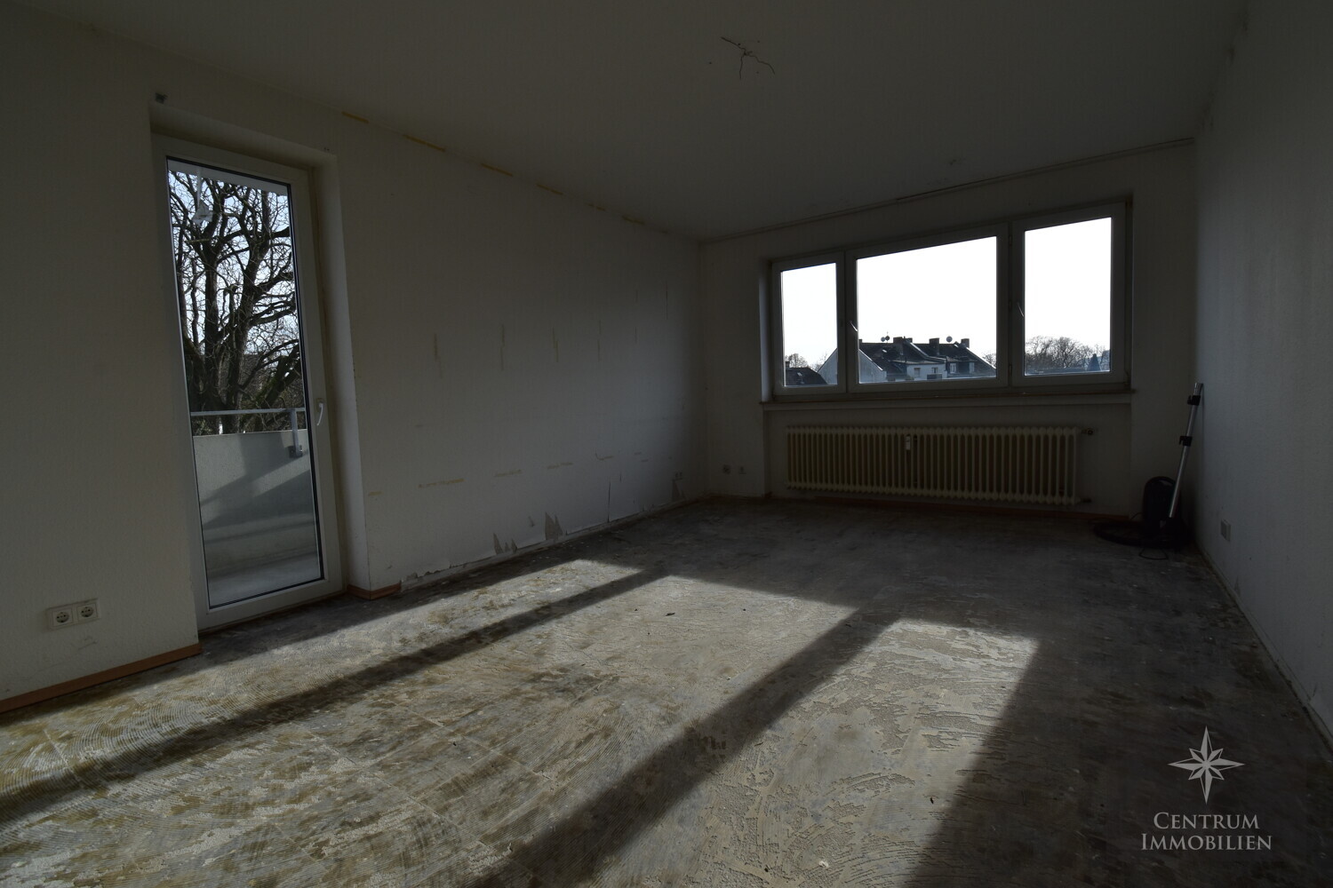 Wohnzimmer - Leerstehende 3-Zimmer-Wohnung mit guter Aufteilung in Frankfurt-Fechenheim