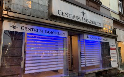 Schaufenster von Centrum Immobilien in Frankfurt für Wohnimmobilienverkauf und Beratung